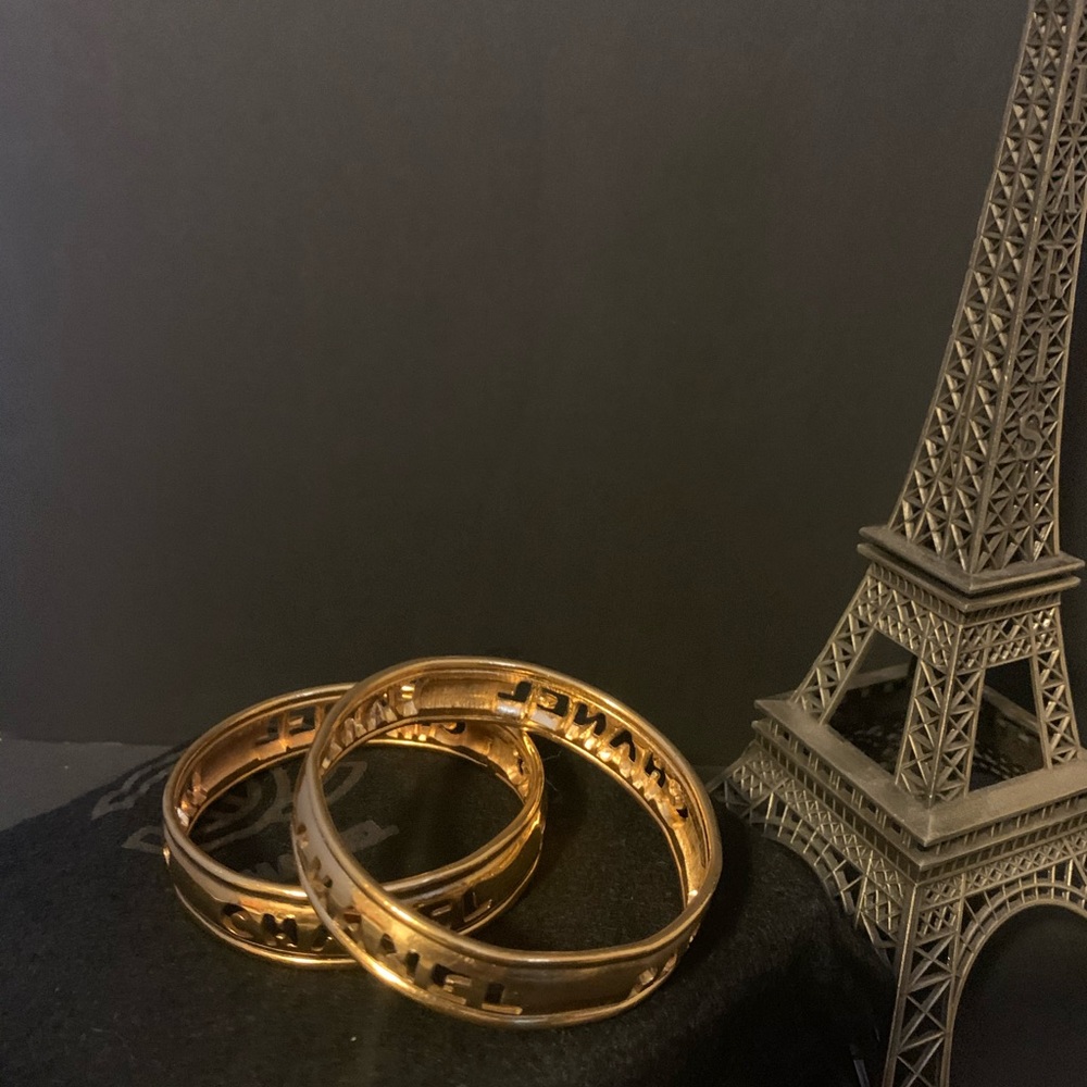 Chanel vintage Paris bangle bracelet one piece - Picture 5 of 6